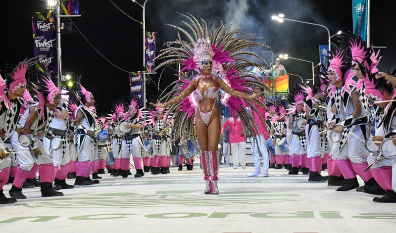 Concordia volvió a vibrar en la cuarta noche de Carnaval